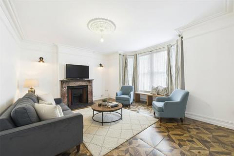 undefined, Salisbury Road, Farnborough, Hampshire, GU14