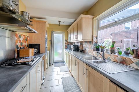 undefined, Douglas Crescent, Dunstable LU5