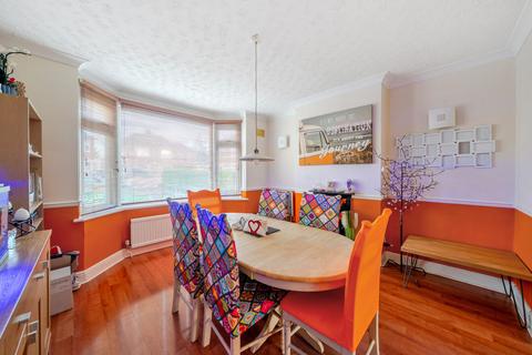 undefined, Douglas Crescent, Dunstable LU5