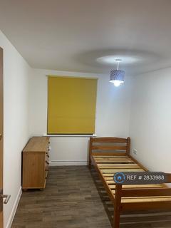 2 bedroom flat to rent, Foundry Court, Slough, SL2