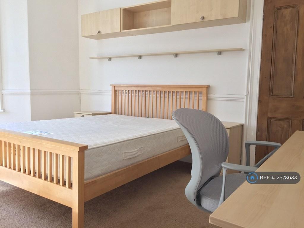 Main Bedroom 6
