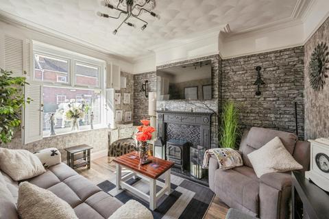2 bedroom terraced house for sale, Gardens Lane, Conisbrough, Doncaster