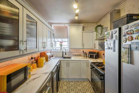 2 bedroom terraced house for sale, Gardens Lane, Conisbrough, Doncaster