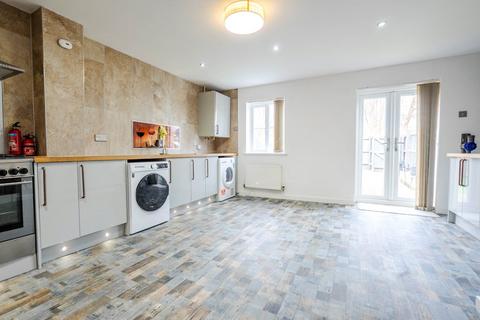 undefined, Kingfisher Drive, Bedfordshire LU7