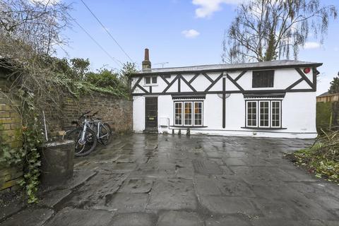 undefined, Flamstead End Road, Waltham Cross, EN8