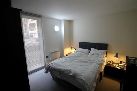 1 bedroom flat for sale, London SE1