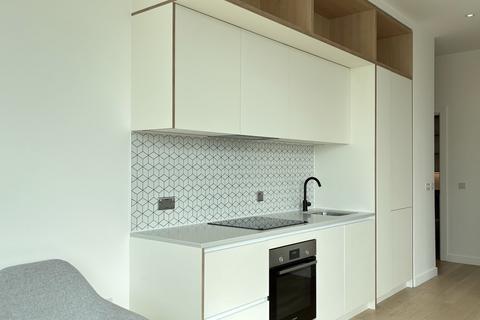 1 bedroom flat to rent, Great West Road