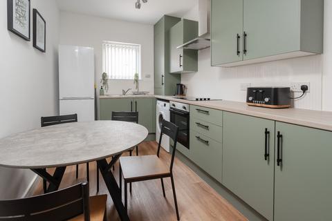 undefined, Liverpool L6