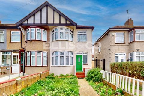 2 bedroom end of terrace house for sale, Rutland Road, Southall, UB1