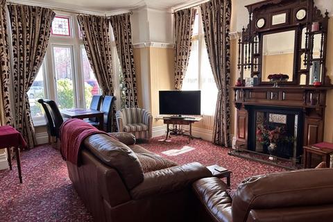 Healthcare facility for sale, 21 Kirkley Cliff Rd Lowestoft NR33 0DB