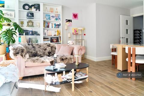 undefined, Birkbeck Avenue, London, W3
