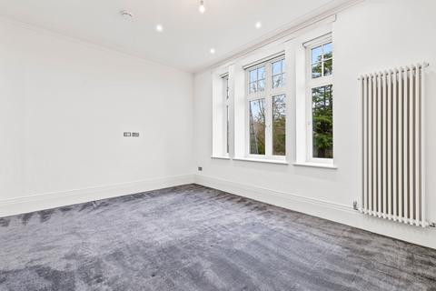 undefined, Horsehill, Horley RH6