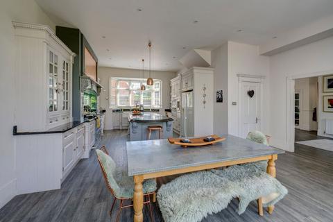 6 bedroom detached house for sale, Halifax Road, Heronsgate, Chorleywood, WD3
