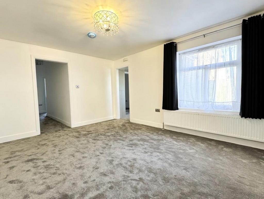 Lounge 2.jpg