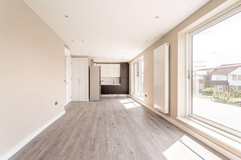2 bedroom flat to rent, The Rdigeway, Golders Green, London, NW11