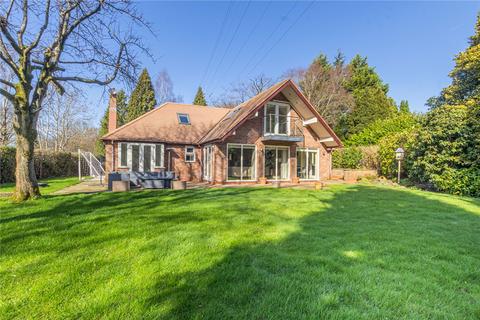 4 bedroom detached house for sale, Chadderton Hall Road, Oldham OL9