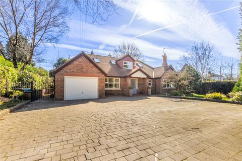4 bedroom detached house for sale, Chadderton Hall Road, Oldham OL9