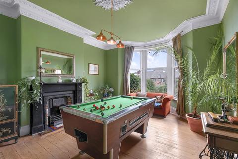 6 bedroom end of terrace house for sale, East View Terrace, Otley LS21