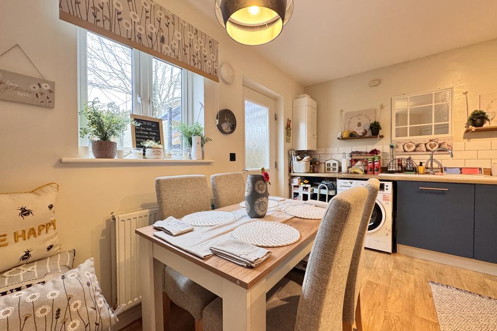 Kitchen diner