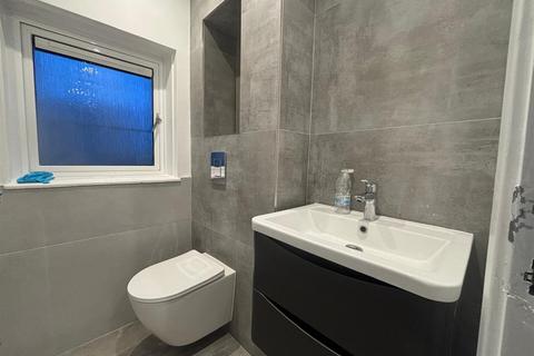 2 bedroom apartment to rent, Sherlock Court, Dorman Way, London