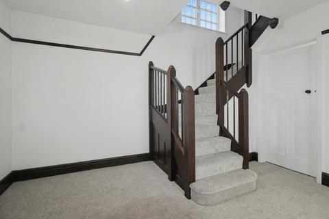 3 bedroom detached house for sale, Ayling Lane,  Aldershot, GU11