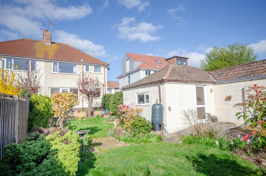 Rear garden pic 2.jpg