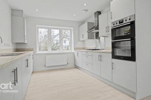 4 bedroom detached house for sale, Ashfield Park, Elmswell, Bury St Edmunds