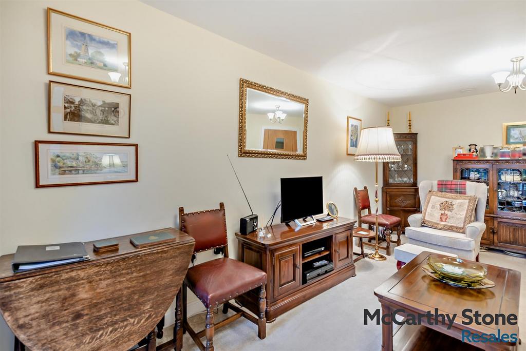 8675887-interior06-800.jpg