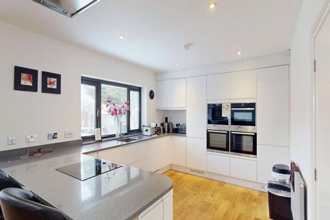 undefined, Manchester Road, Westhoughton, BL5