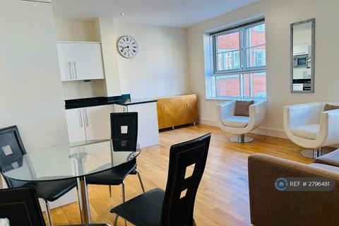 2 bedroom flat to rent, Romney House, London, SW1P
