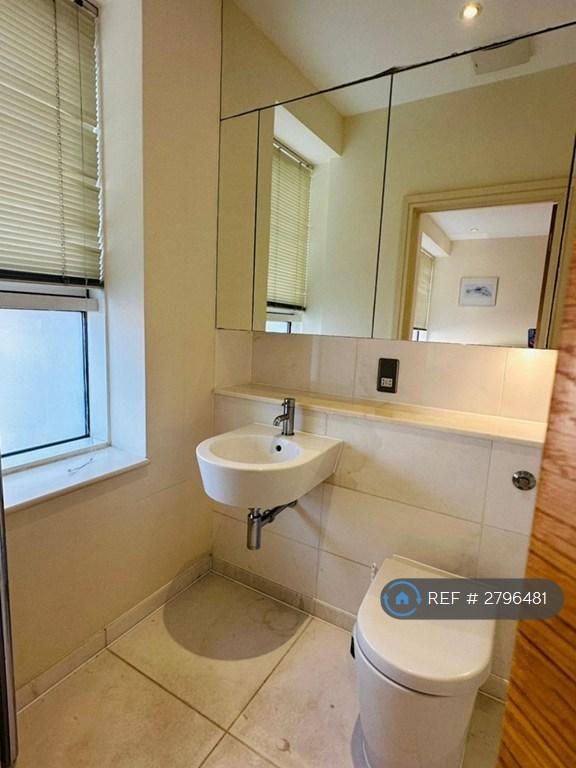 Ensuite Bathroom