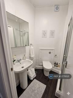 1 bedroom flat to rent, Ashfield Street, London, E1