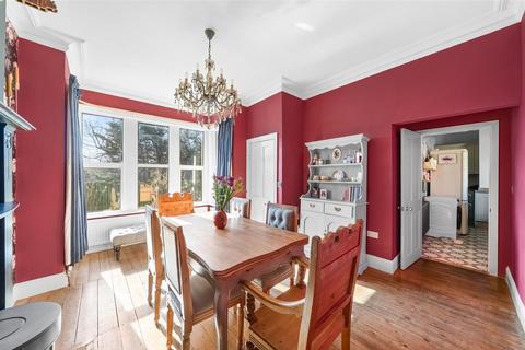 4 bedroom detached house for sale, Strait Lane, Leeds LS17