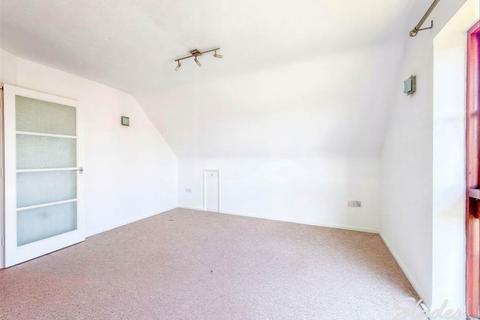 Studio to rent, Seaton Grange, 15 Stourwood Avenue, Southbourne