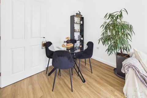 2 bedroom semi-detached house for sale, Somerley Drive, Crawley RH10