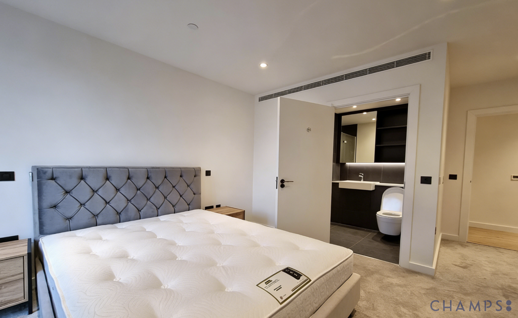 2 bed flat to rent Golden Lane, London EC1 Y