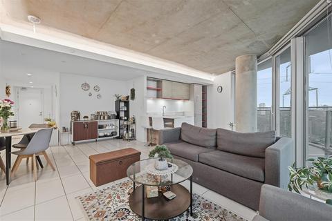 2 bedroom apartment for sale, Tidal Basin Road, London E16