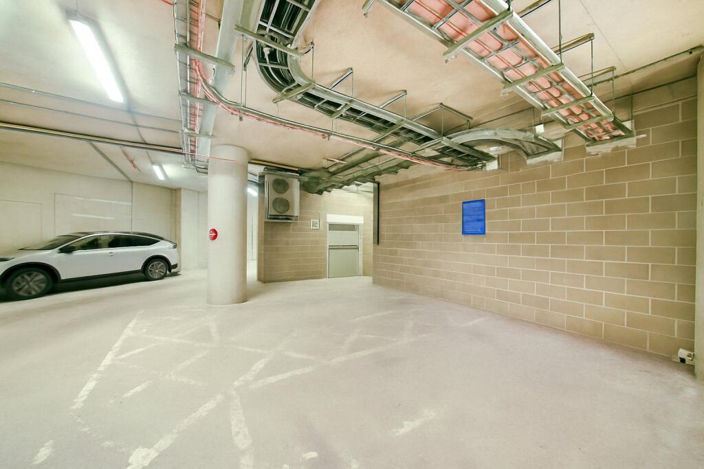 Parking.jpeg