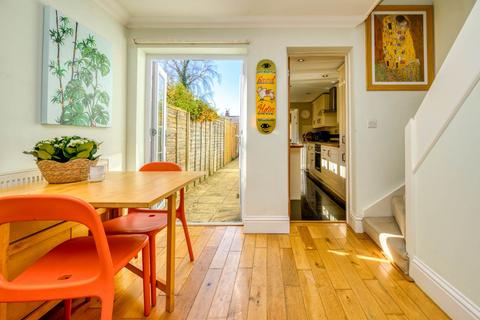 2 bedroom terraced house for sale, Fishers Cottages, Reading RG4