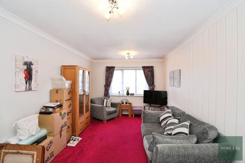 1 bedroom retirement property for sale, Beehive Lane, Ilford, IG4