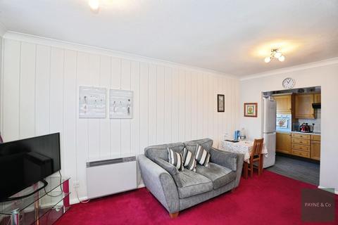 1 bedroom retirement property for sale, Beehive Lane, Ilford, IG4