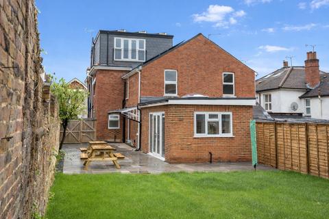 1 bedroom apartment to rent, St. Michaels Road, Aldershot GU12