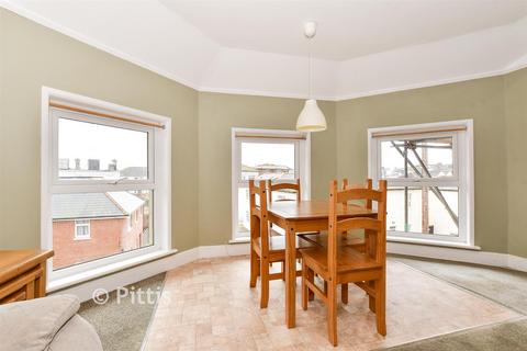 2 bedroom apartment for sale, York House, Sandown PO36