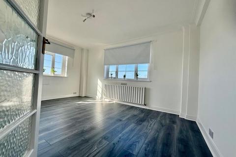 2 bedroom flat to rent, Ashford Road, Cricklewood