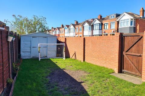 3 bedroom semi-detached house for sale, St James Road, Upper Shirley, SO15 5FD