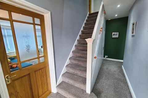 3 bedroom semi-detached house for sale, St James Road, Upper Shirley, SO15 5FD