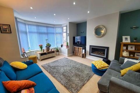3 bedroom semi-detached house for sale, St James Road, Upper Shirley, SO15 5FD