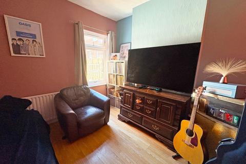 3 bedroom semi-detached house for sale, Wilford Grove, Skegness, Lincolnshire, PE25 3EZ