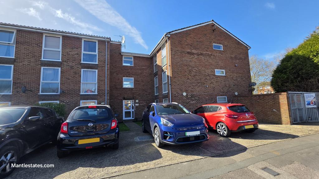 2 bed flat for sale Shurland Avenue, East Barnet