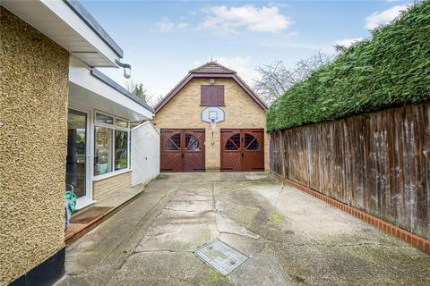 4 bedroom detached house for sale, Fenns Lane, Woking GU24